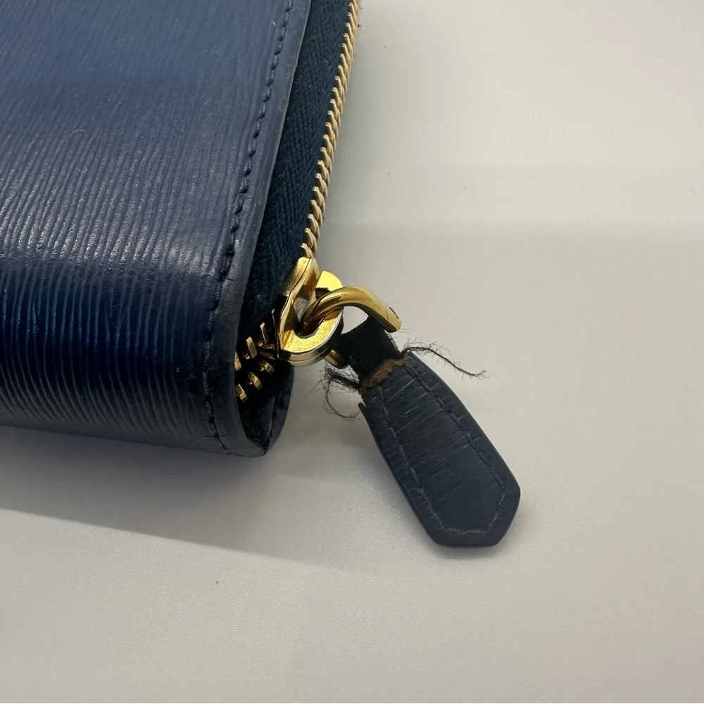 Prada | Vitello Move Saffiano Leather Gold Hardware Long Continental Wallet